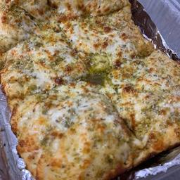 Pesto Cheesy Garlic Bread